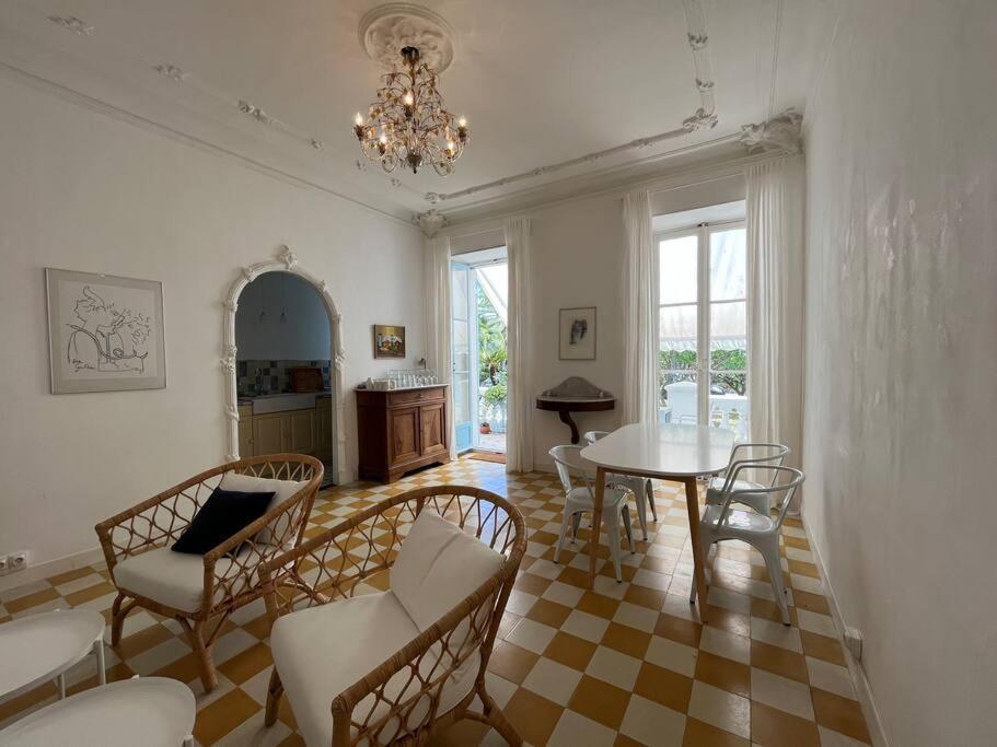 Beautiful Garden Apartment Steps From The Beach Menton Exteriör bild