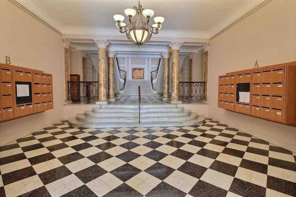 Beautiful Garden Apartment Steps From The Beach Menton Exteriör bild